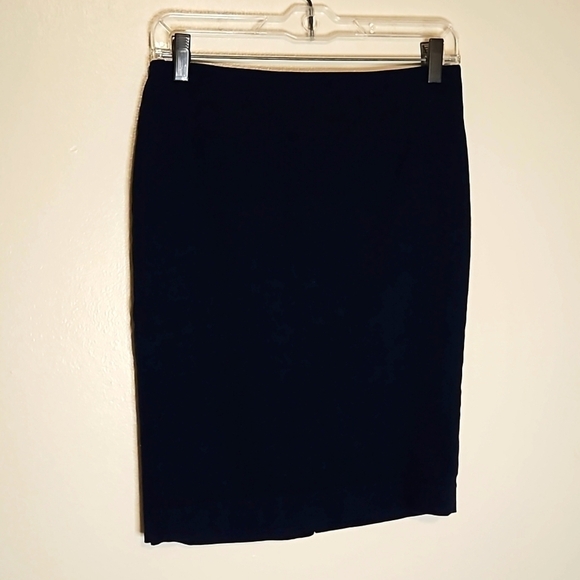 LOFT ann taylor navy blue pencil skirt back zipper Size 0 EUC - Picture 1 of 7